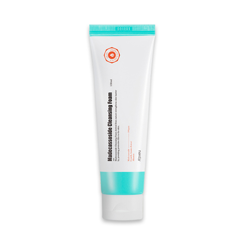 Пенка для умывания madeccassoside cleansing foam Apieu