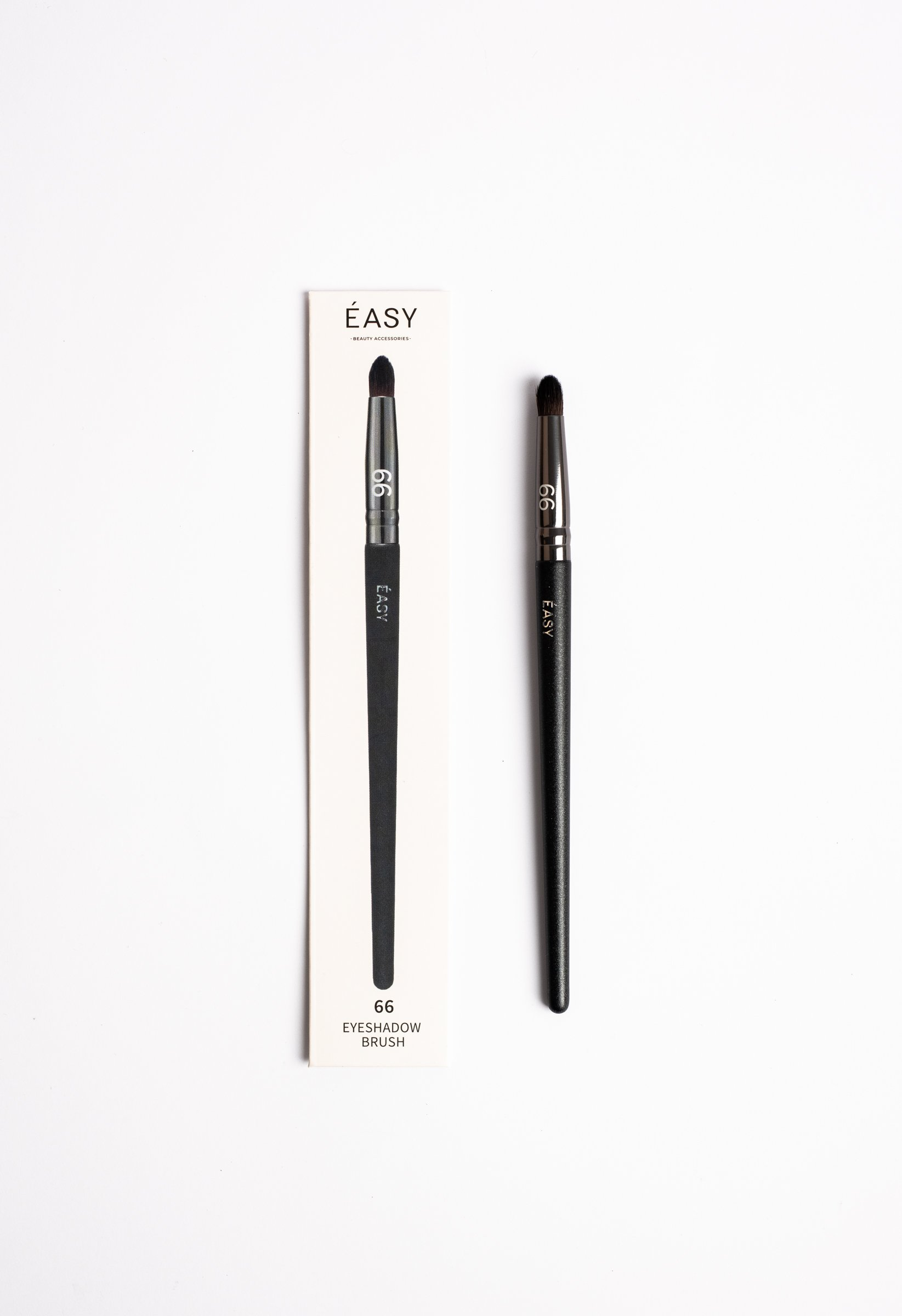 КИСТЬ ДЛЯ МАКИЯЖА EASY #66 EYEHOLE