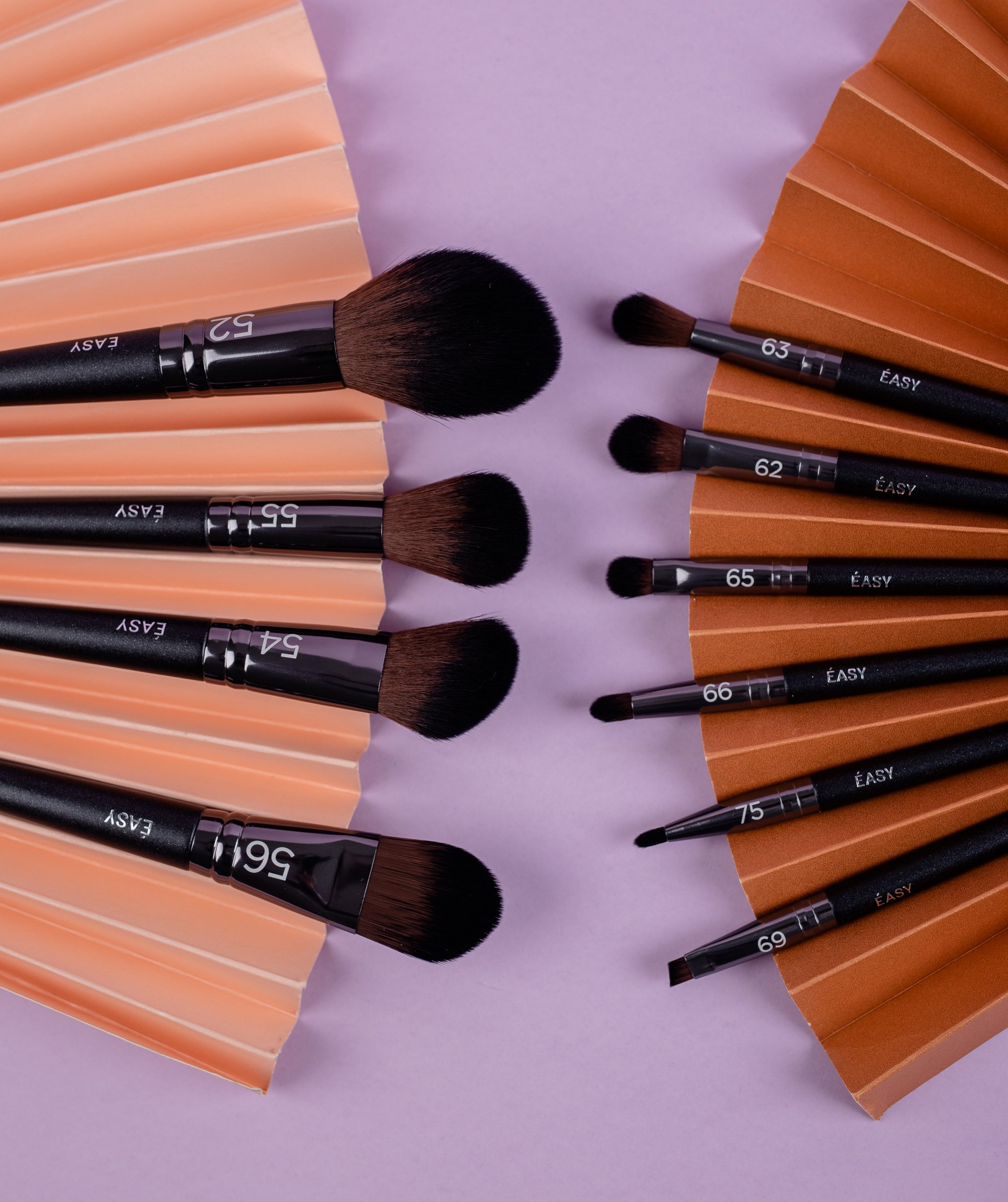 КИСТЬ ДЛЯ МАКИЯЖА EASY #66 EYEHOLE