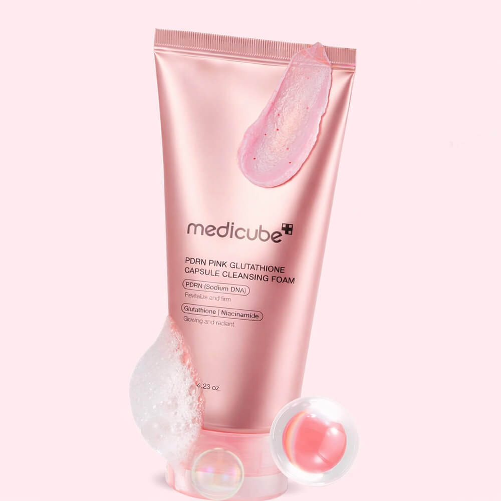 Medicube PDRN Pink Glutatione Capsule Cleansing Foam
