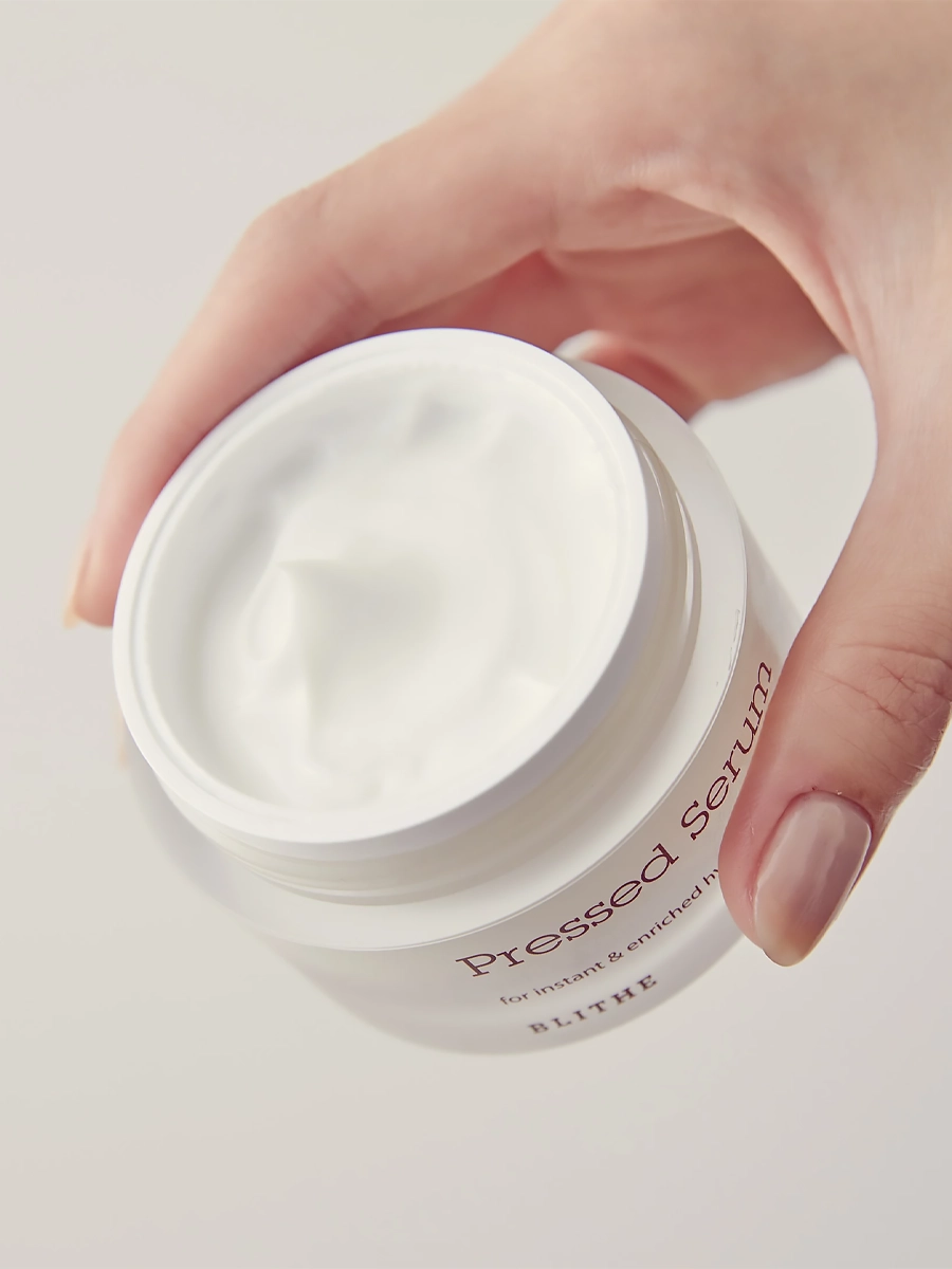 Увлажняющий спрессованый крем-серум с корнем дикого ямса Blithe Pressed Serum Velvet Yam