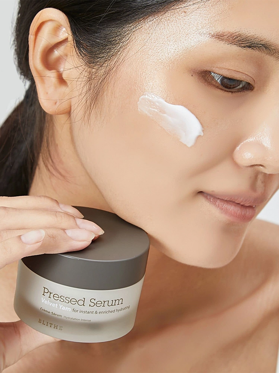 Увлажняющий спрессованый крем-серум с корнем дикого ямса Blithe Pressed Serum Velvet Yam